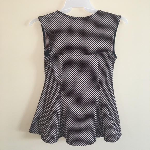 Forever 21 Fanned Pink and Black Dotted Shirt - Picture 4 of 7